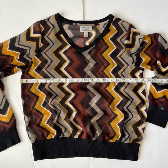 EUC Missoni for Target Sheer V neck Blouse in Zig Zag pattern Size small - Picture 5 of 8